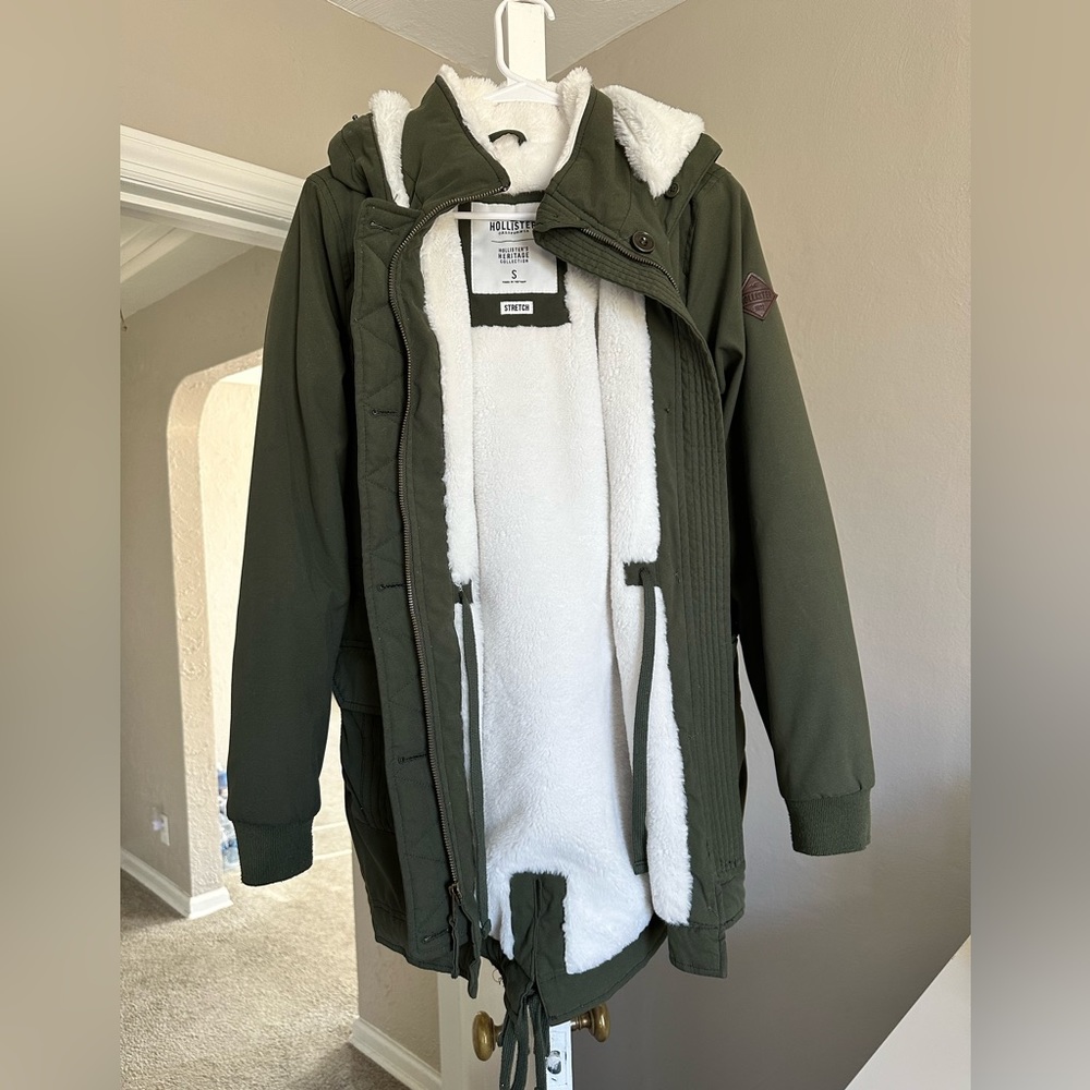 Hollister Green coat. Size S